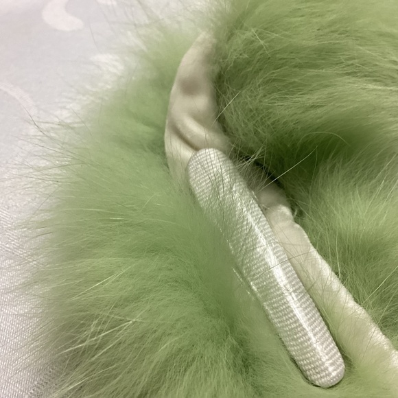 Adrienne Landau Fur Collar Wrap GREEN WITH RHINESTONES a WOW💚💚💚💚💚💚 - Picture 12 of 14